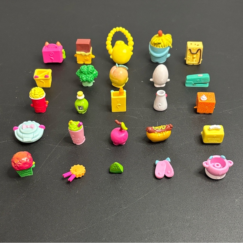 Shopkins Collectibles - Shopkins Lot of 25 - Picture 2 of 2